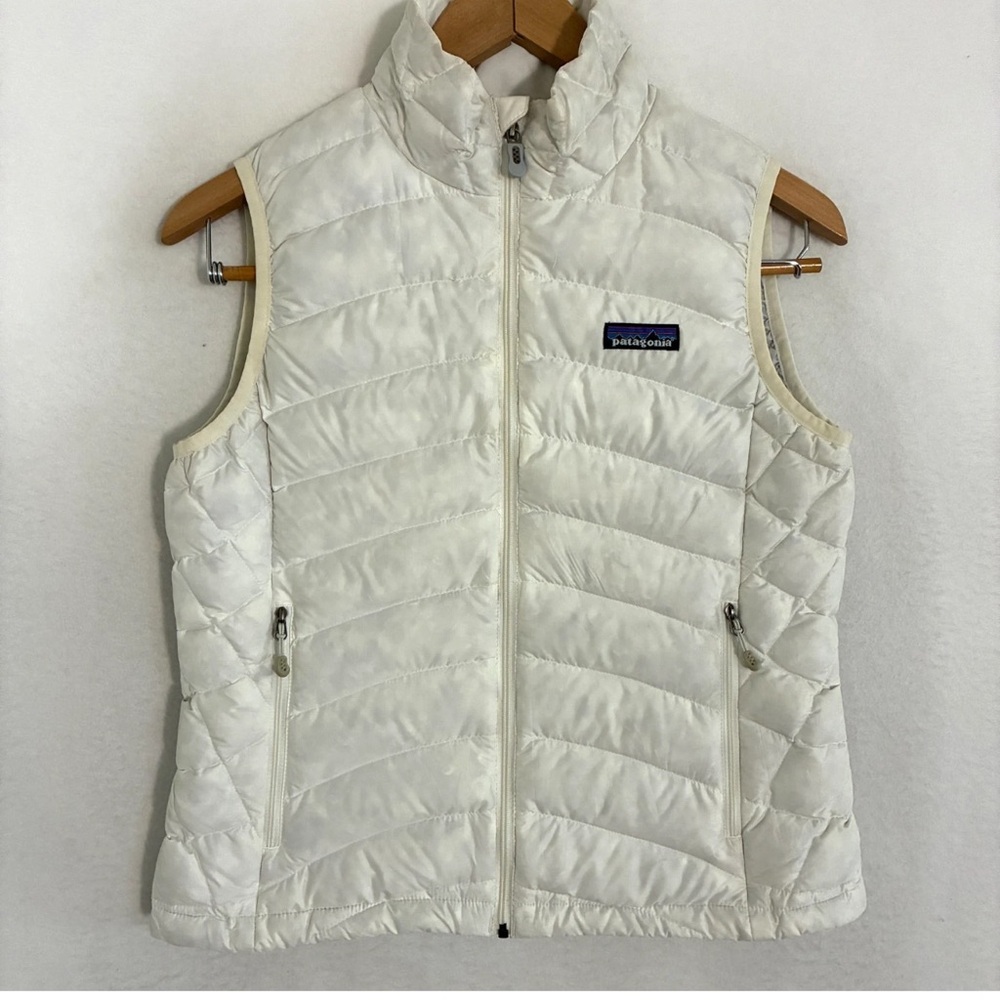 Patagonia Women's White Down Sweater Vest. Size M